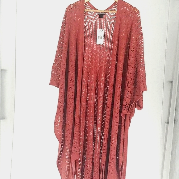 Steve Madden Sweaters - Steve Madden Fringe Terracotta Poncho One Size